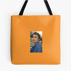 Nick Robinson is from Seattle Washington Nick Robinson Bags
