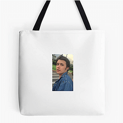 Nick Robinson is from Seattle Washington Nick Robinson Bags