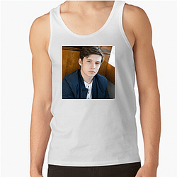 Nick Robinson's breakout film role was in Jurassic World Nick Robinson Tank Tops
