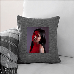 Soulful Singer Niki Pillows Cover