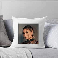 Lyric Storyteller Niki Pillows Cover