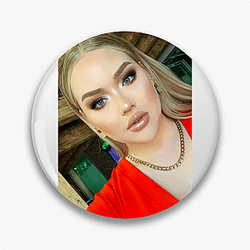 Beauty Influencer Nikkie Tutorials Pins