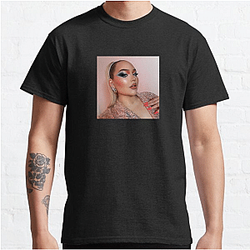 Tutorial Queen Nikkie Tutorials T-Shirts