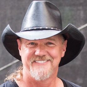 Trace Adkins Official Merch: 7 Must-Have Items for Fans