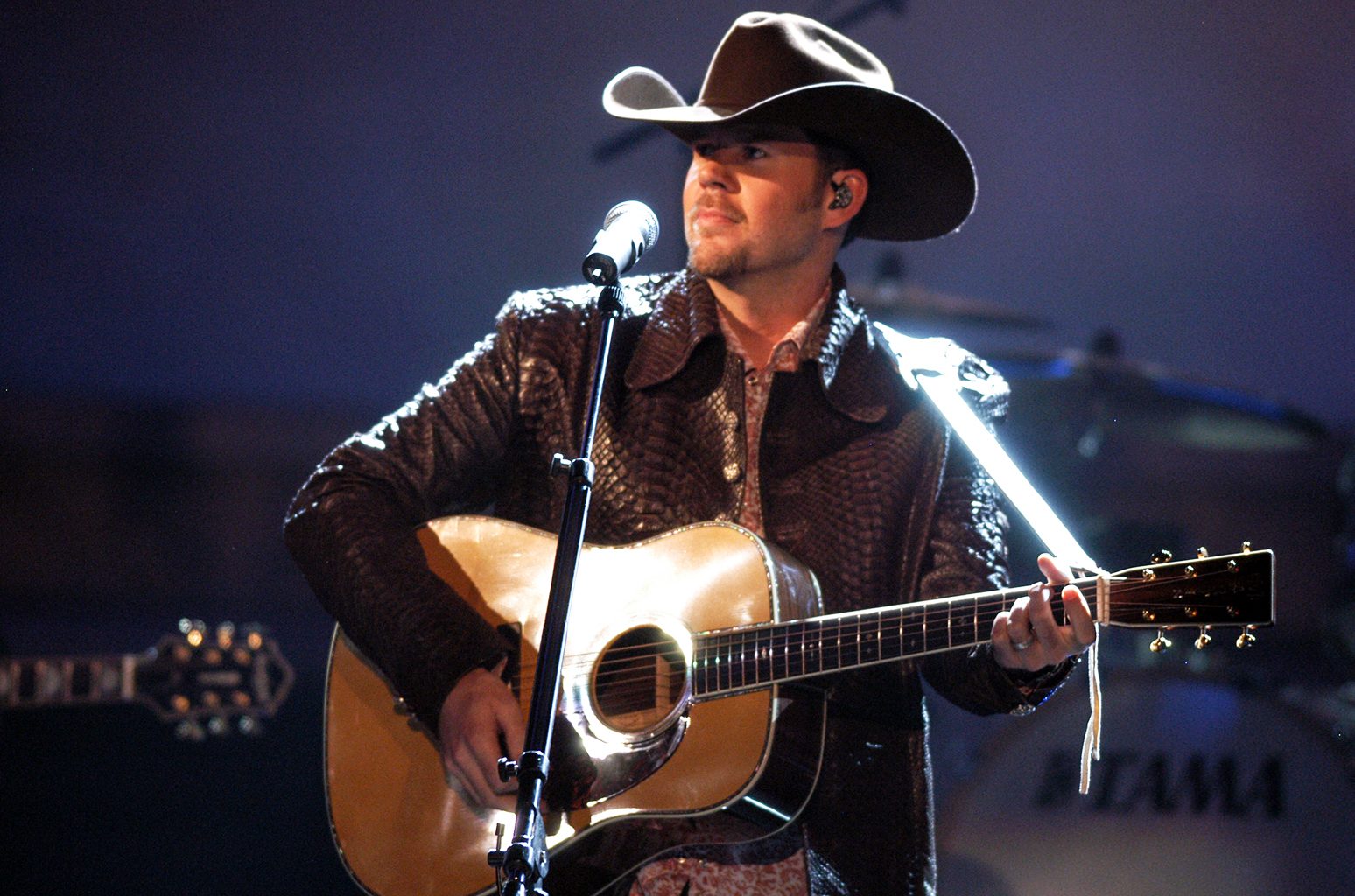 Gary Allan Merchandise: 7 Must-Have Items for True Fans