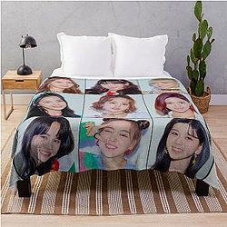NiziU - Make you happy Throw Blanket