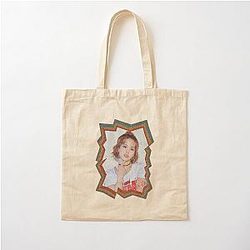 Mako Yamaguchi NiziU Mako Korean Kpop Retro Color Oil Paint Design Tote Bag