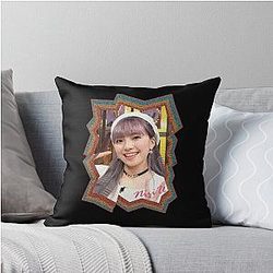 Mayuka Ogou NiziU Korean Kpop Retro Color Oil Paint Design Throw Pillow