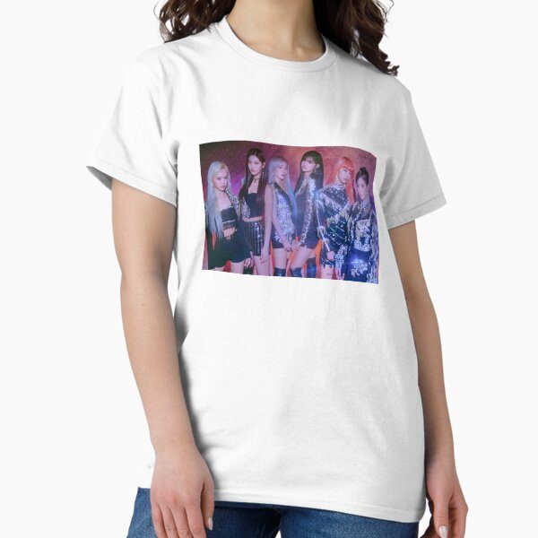 Everglow Store Unveiled: Top Band Merch Every Fan Craves