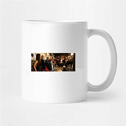 Ocean's 8's plot involves a jewelry heist Ocean's 8 Mugs