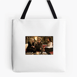 Ocean's 8 is a spin-off of the Ocean's trilogy Ocean's 8 Bags
