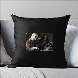 Ocean's 8 was a commercial success Ocean's 8 Pillows Cover