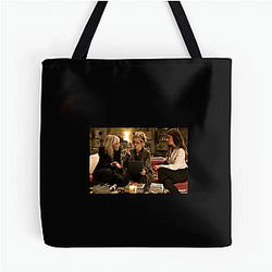 Ocean's 8 is a spin-off of the Ocean's trilogy Ocean's 8 Bags