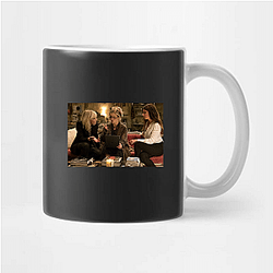 Ocean's 8 is a spin-off of the Ocean's trilogy Ocean's 8 Mugs