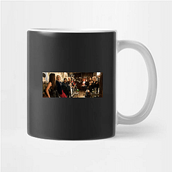Ocean's 8's plot involves a jewelry heist Ocean's 8 Mugs