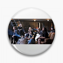Ocean's 8 stars Sandra Bullock and Cate Blanchett Ocean's 8 Pins