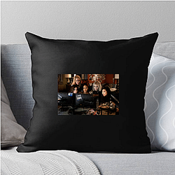 Ocean's 8 was released in 2018 Ocean's 8 Pillows Cover