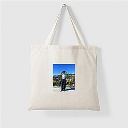 Olivia Dean is a prominent rising star in the UK Olivia Dean Bags