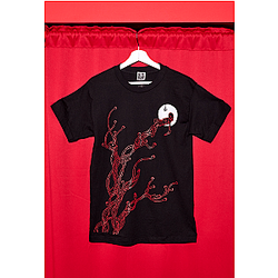 Omori T-shirts - RED HANDS Classic T-shirt