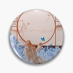 Oneus Blood Moon Luna Pin
