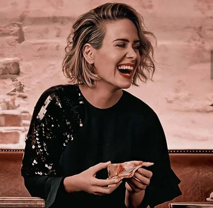 Sarah Paulson Merchandise: 7 Must‑Have Items for Every Fan