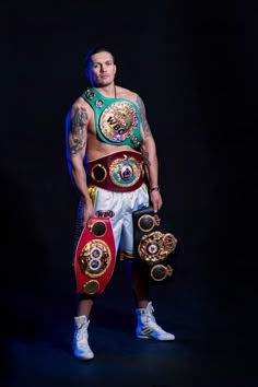 Oleksandr Usyk Merch: 7 Must-Have Items for Boxing Fans