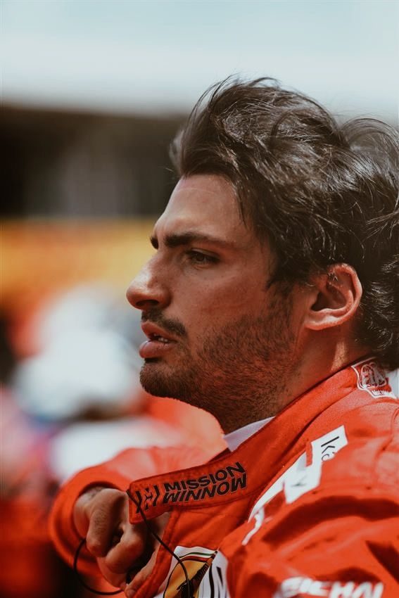 Carlos Sainz Jr Shop: Gear Behind the Racing Star's Legacy