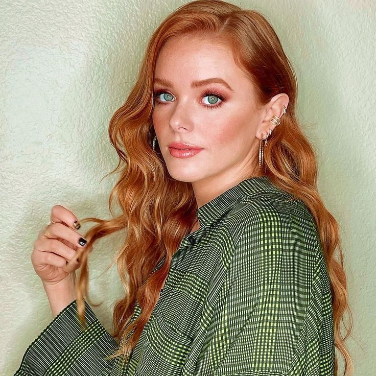 Abigail Cowen Merch: 7 Must‑Have Pieces Every Fan Craves