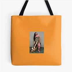 Paloma Elsesser The Body Positivity Queen Paloma Elsesser Bags