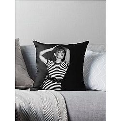 Pat Benatar T-Shirt Throw Pillow