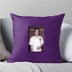 Pete Davidson starred in the film The King of Staten Island Pete Davidson Pillows Cover