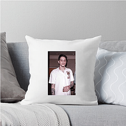 Pete Davidson starred in the film The King of Staten Island Pete Davidson Pillows Cover
