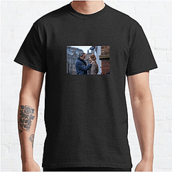 Phantom Thread tells a story of a complex relationship Phantom Thread T-Shirts