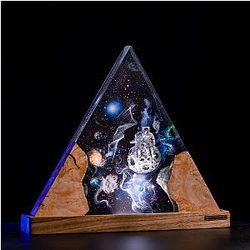 Astronauts in Galaxyspace Resin Lamp - Breakwooden BR2812