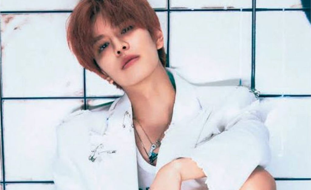 Seungmin Official Merch: Top Items for the Singer’s Fans