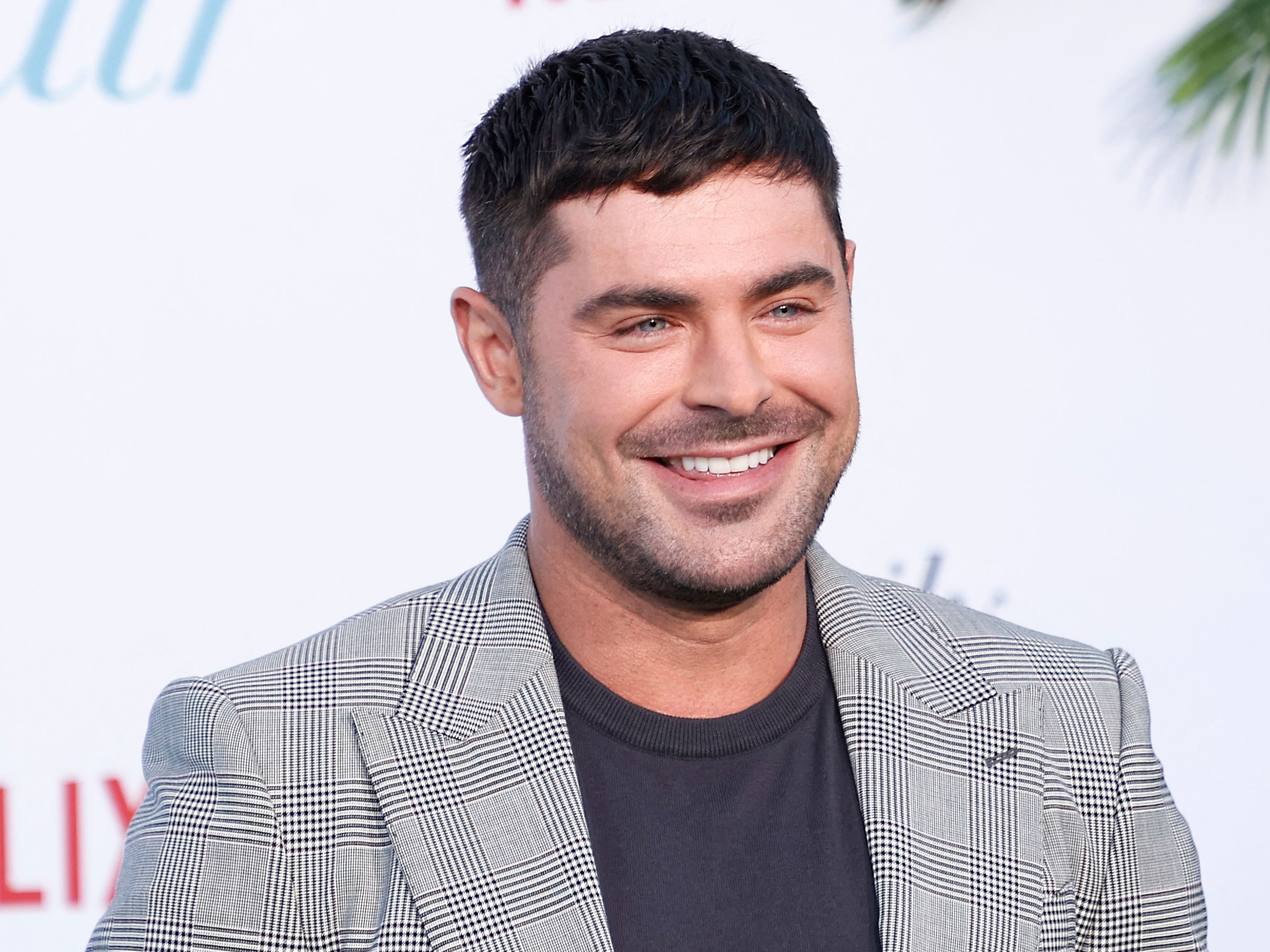 Zac Efron Official Merch: Gear Up Like Your Favorite Actor!