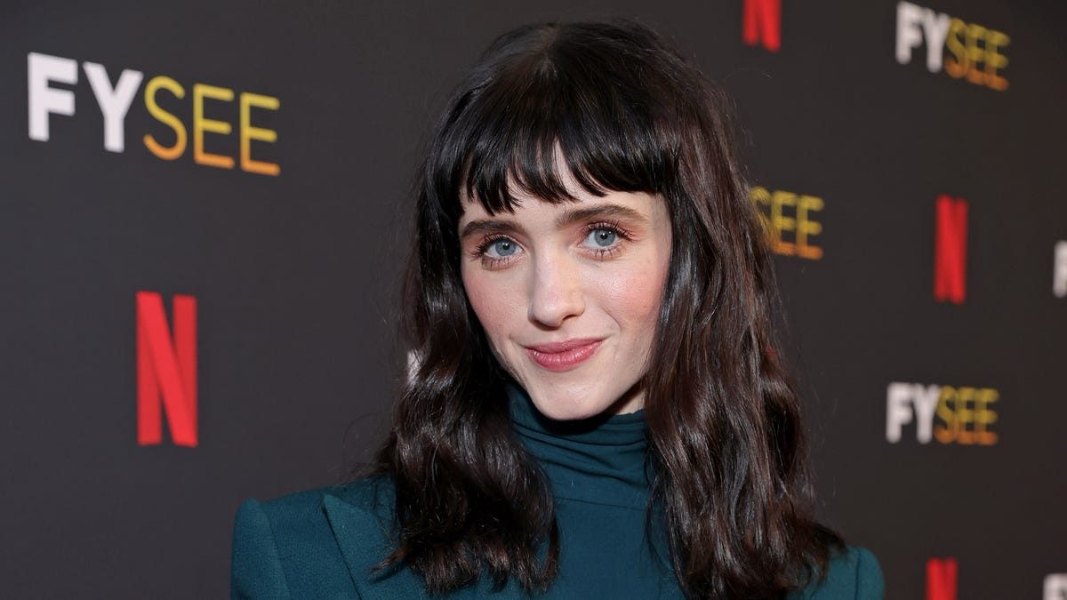 Unveiling Natalia Dyer Official Merchandise: A Star's Style!