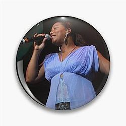 Queen Latifah - Elaine Owens Pin