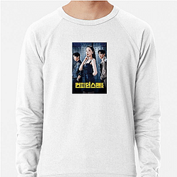 Queen Mantis tells a story full of secrets Queen Mantis Sweatshirts