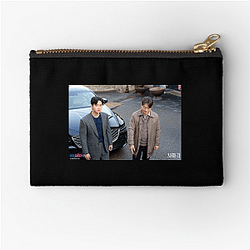 Queen Mantis is a suspenseful thriller Queen Mantis Zipper Pouches