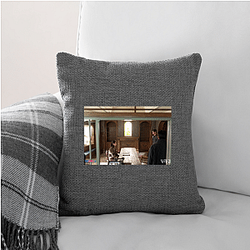 Queen Mantis will keep viewers guessing Queen Mantis Pillows Cover