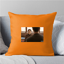 Queen Mantis explores a puzzling crime Queen Mantis Pillows Cover