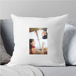 Queen Mantis is a must watch for mystery lovers Queen Mantis Pillows Cover