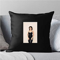 Rachel Sennott Beyond The Screen Rachel Sennott Pillows Cover