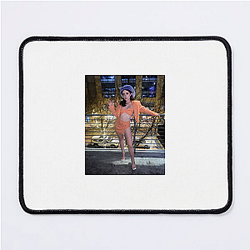 Rachel Sennott Unforgettable Performance Rachel Sennott Mouse Pads