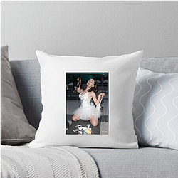 Rachel Sennott A True Masterpiece Rachel Sennott Pillows Cover