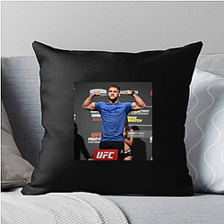 Dynamic Striker Rafael Fiziev Pillows Cover