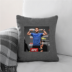 Dynamic Striker Rafael Fiziev Pillows Cover