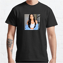 Lifestyle Content Maven Remi Cruz T-Shirts