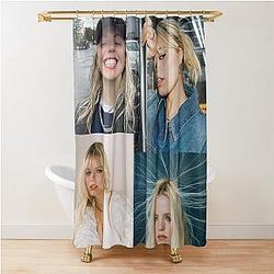 Reneé Rapp 2 Shower Curtain